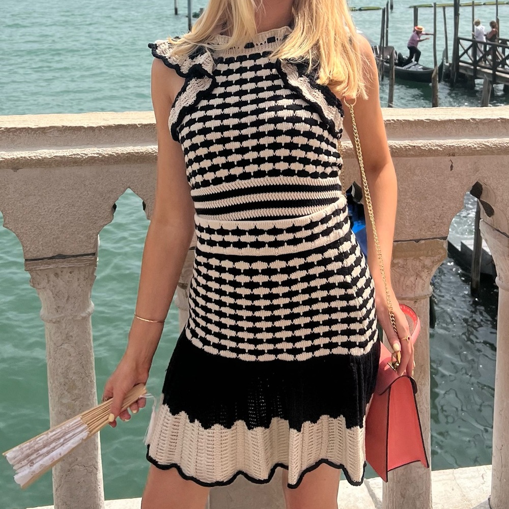 MOTIVI TWO-TONE CROCHET TOP AND SKIRT